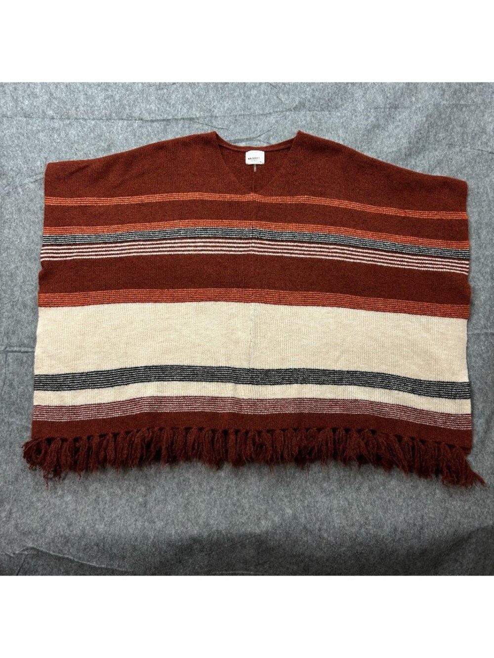 Andree By Unit V-Neck Tasseled Poncho Sweater Women's Size S/M Brown Striped